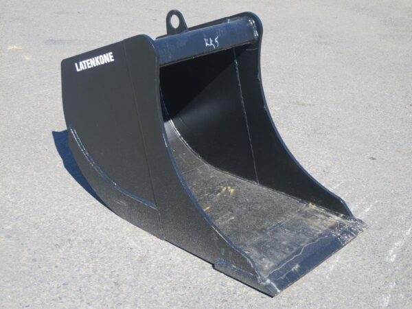 Laten Kuokkakauha 600mm ilman kiinnikettä