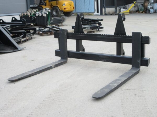 Volvo Trukkipiikit 11ton 240/180cm L150-180 - Image 3