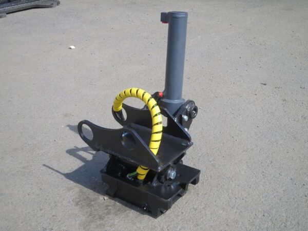 Laten Kallistuva pikaliitin S30/180 2-3ton hyd. TF - Image 6