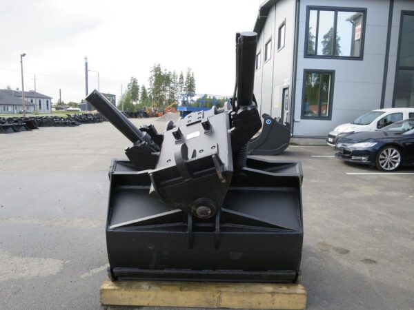 Niskakangas Kallistuva luiskakauha 2000mm NTP20/30 - Image 5