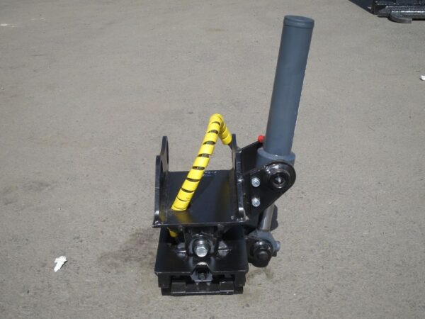 Laten Kallistuva pikaliitin S30/180 2-3ton hyd. TF - Image 7