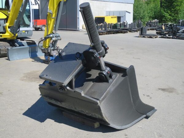 Laten Kallistuva luiskakauha 1550mm ilman kiinnikettä TS - Image 7