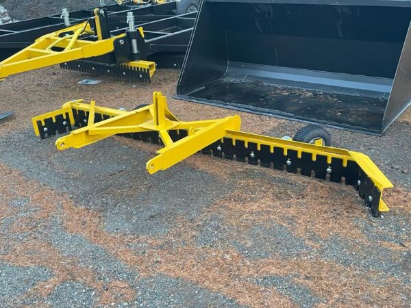Laten Tielanan takakarheeja Grader GJ 2,4