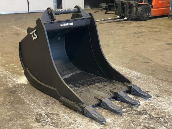 Terästyö Salminen Kuokkakauha 1000mm S70 kynsillä