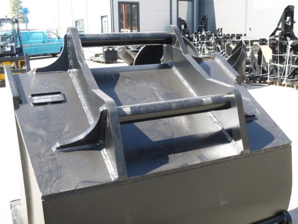 Laten Deep excavation bucket 1500mm S80 with tooth - Image 9