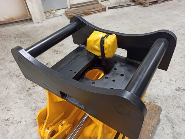Vahva KC46 Excavator grapple QS70-EC-Oil - Image 9