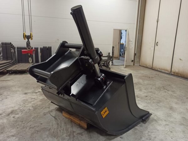 Laten Hydraulic grading bucket 1700mm S70 TS - Image 7