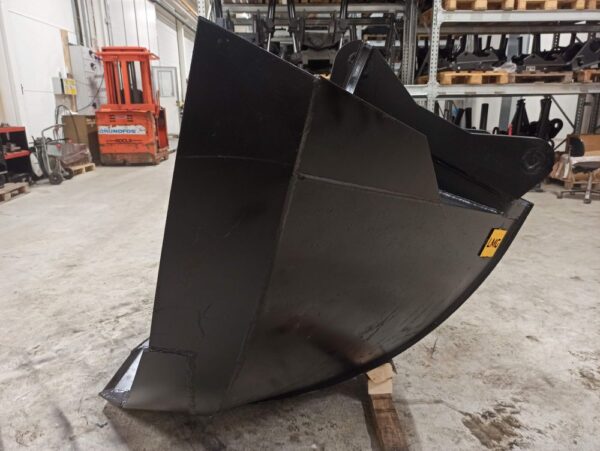 Laten U-ditch bucket 900L S70 - Image 4
