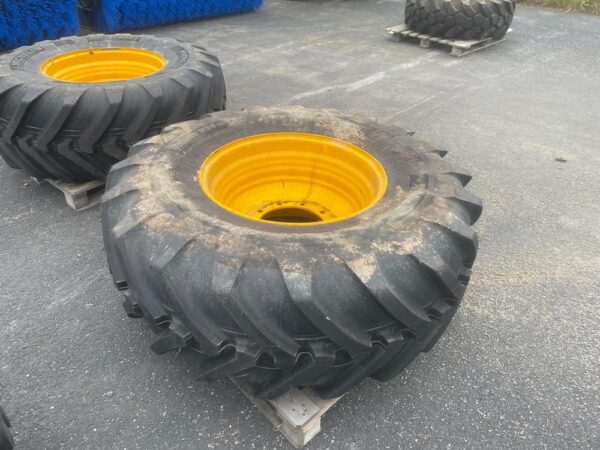 Michelin 480/80 R26  renkaat ja vanteet 2kpl - Image 2