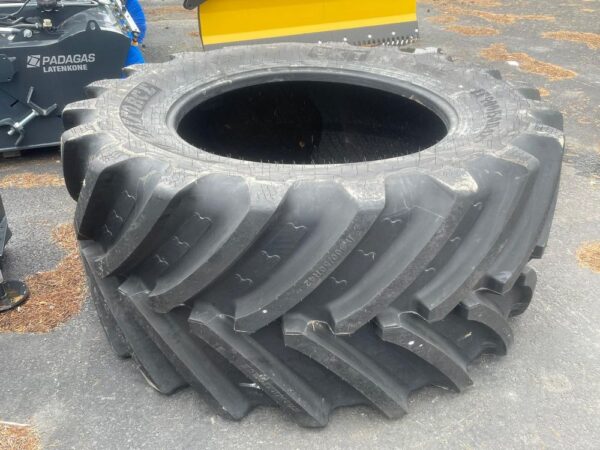 BKT Agrimax Force 900/50 R42 rengas
