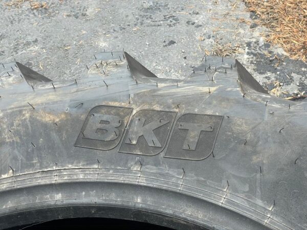 BKT 600/60 R38 rengas - Image 10