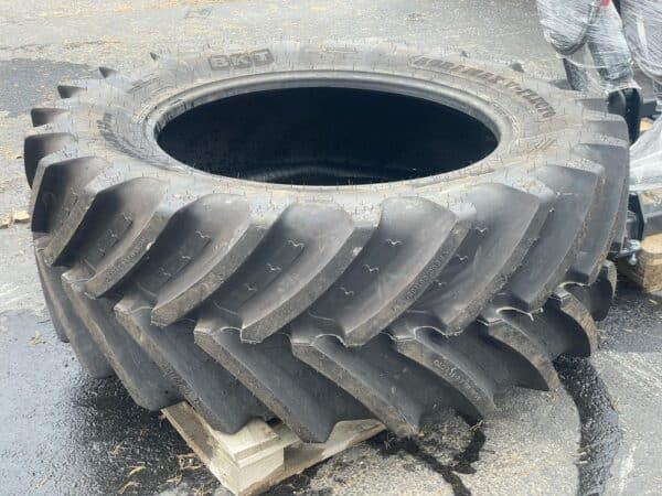 BKT 600/60 R38 rengas - Image 2