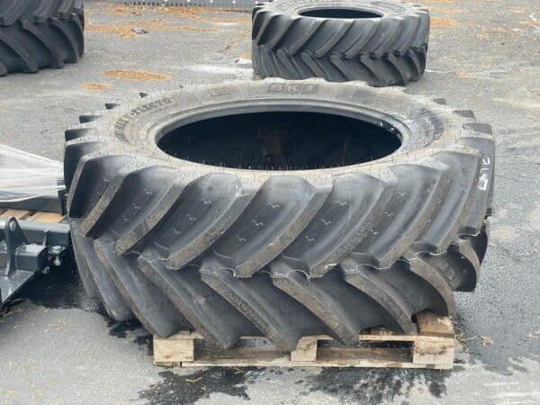 BKT 600/60 R38 rengas - Image 4