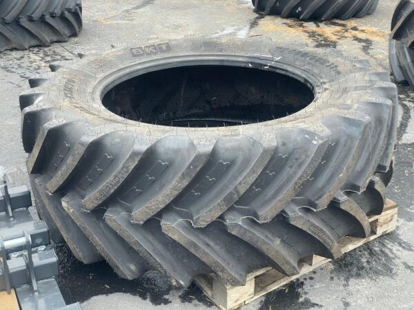 BKT 600/60 R38 rengas - Image 5