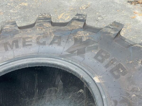Michelin Megaxbib 750/65 R26 rengas - Image 10