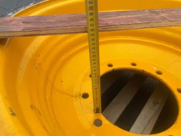 Michelin 480/80 R26  renkaat ja vanteet 2kpl - Image 17