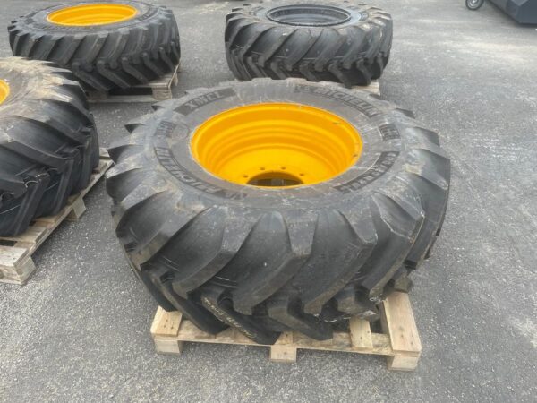 Michelin 480/80 R26  renkaat ja vanteet 2kpl - Image 9