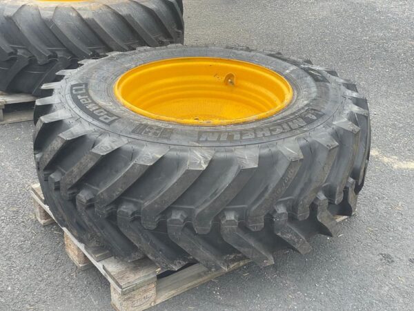 Michelin 480/80 26  rengas vanteella - Image 14