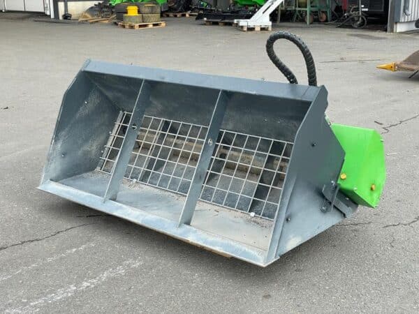 Avant Sand spreading bucket 850L AVANT - Image 7