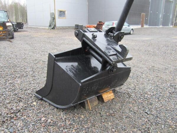 Laten Kallistuva luiskakauha 1550mm NTP10 TS - Image 3