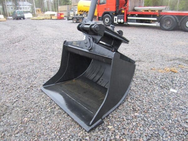 Laten Kallistuva luiskakauha 1550mm NTP10 TS - Image 4