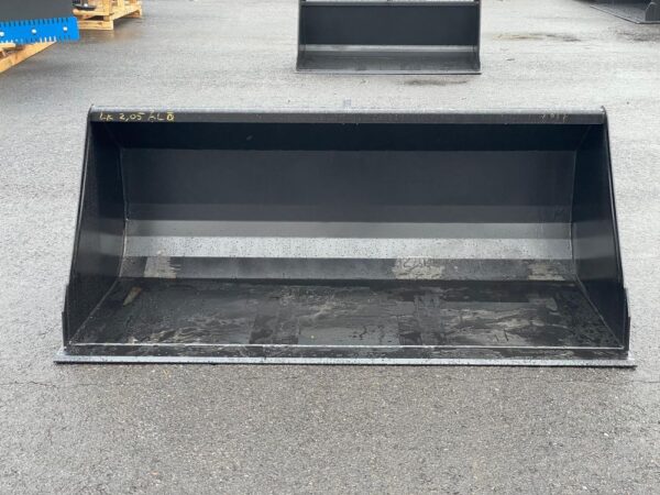 LMG Etukuormaajan yleiskauha 205cm/1,0m3 Ilman sovitetta - Image 2