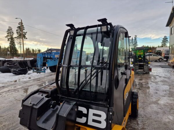 JCB TLT 35D 4x4 Teletruk - Image 3