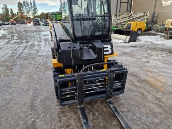 JCB TLT 35D 4x4 Teletruk - Image 4