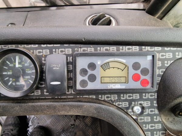 JCB TLT 35D 4x4 Teletruk - Image 12
