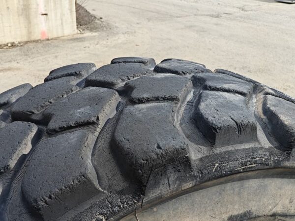 Michelin 23.5-R25 XADN E3T rengas - Image 10