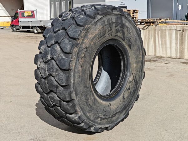 Michelin 23.5-R25 XADN E3T rengas