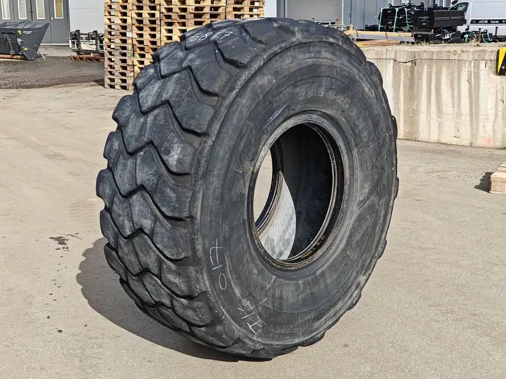 Michelin 23.5-R25 XADN E3T