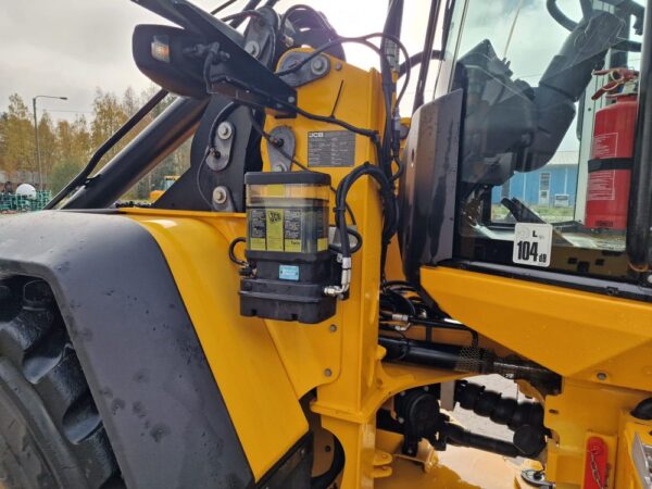 JCB 417 HT Wheel loader - Image 15