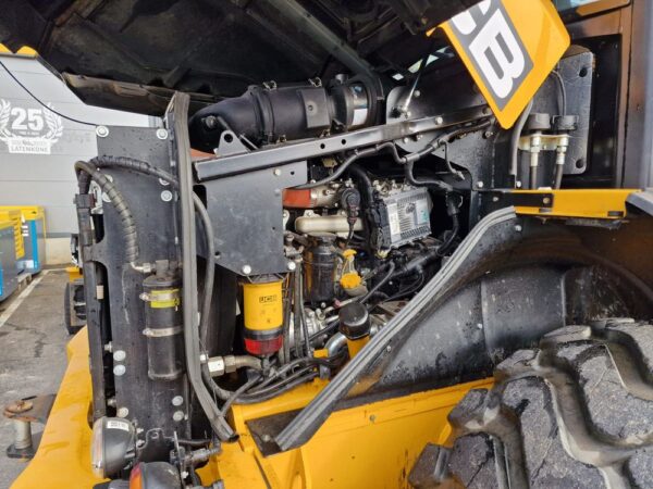 JCB 417 HT Wheel loader - Image 21